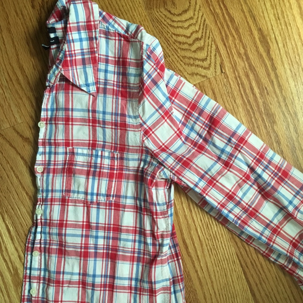 Gap Lightweight plaid button down
